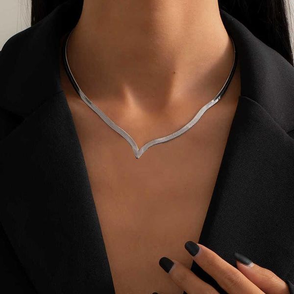 chokers simple trendy hip hop metal snake bone chain v-shape necklace party jewelry accessories for women wholesale, Golden;silver
chokers simple trendy hip hop metal snake bone chain v-shape necklace party jewelry accessories for women wholesale, Golden;silver