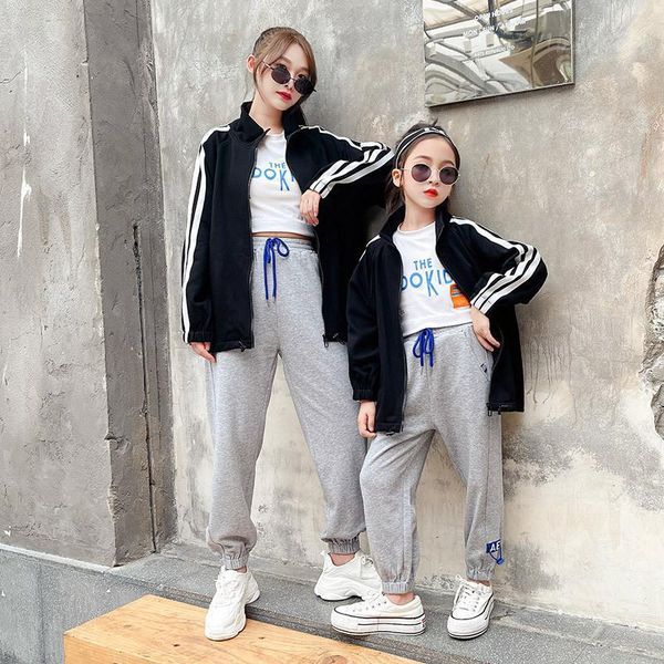 family matching outfits parent-child wear 2021 korean version set net celebrity sports two-piece long jacket for girls1, Blue 
family matching outfits parent-child wear 2021 korean version set net celebrity sports two-piece long jacket for girls1, Blue