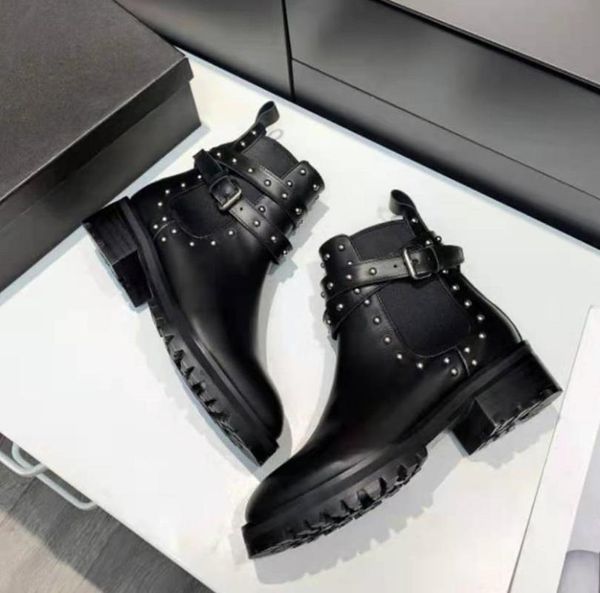 boots fashion brand women's leather boots, rivet decorated ankle fashionable short, Black
boots fashion brand women's leather boots, rivet decorated ankle fashionable short, Black