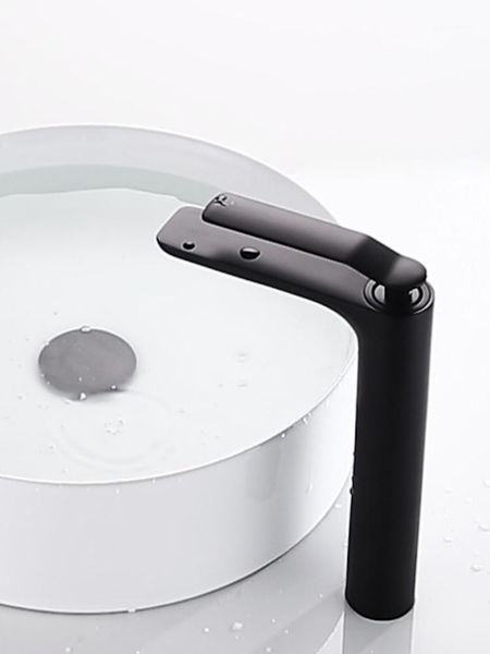 bathroom basin faucets solid brass sink mixer & cold single handle deck mounted lavatory taps black/chrome arrival1
bathroom basin faucets solid brass sink mixer & cold single handle deck mounted lavatory taps black/chrome arrival1