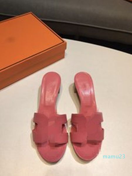 2021 designer lady sandal slipper for woman outer wear leather high-heeled with female summer outdoor flip flop casual shoe, Black
2021 designer lady sandal slipper for woman outer wear leather high-heeled with female summer outdoor flip flop casual shoe, Black