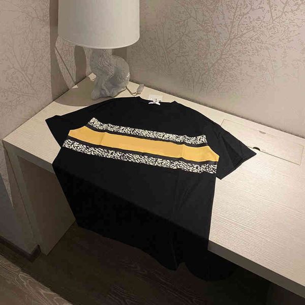 2022 factory wholesale new embroidered letters and printed yellow stripe leopard print women's t-shirt korean loose cotton short sleeve, White
2022 factory wholesale new embroidered letters and printed yellow stripe leopard print women's t-shirt korean loose cotton short sleeve, White