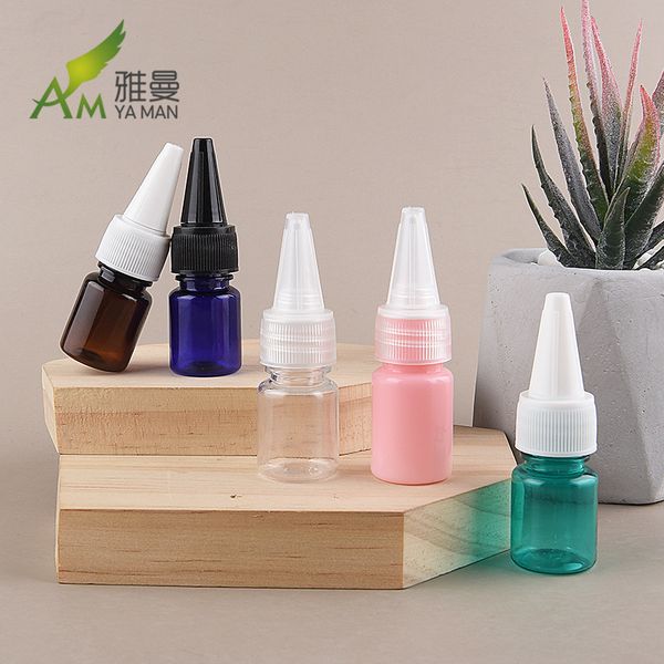 factory wholesale 5ml beak pet cosmetics sub bottling essential oil bottle color sand rubber painting ointment 502
factory wholesale 5ml beak pet cosmetics sub bottling essential oil bottle color sand rubber painting ointment 502