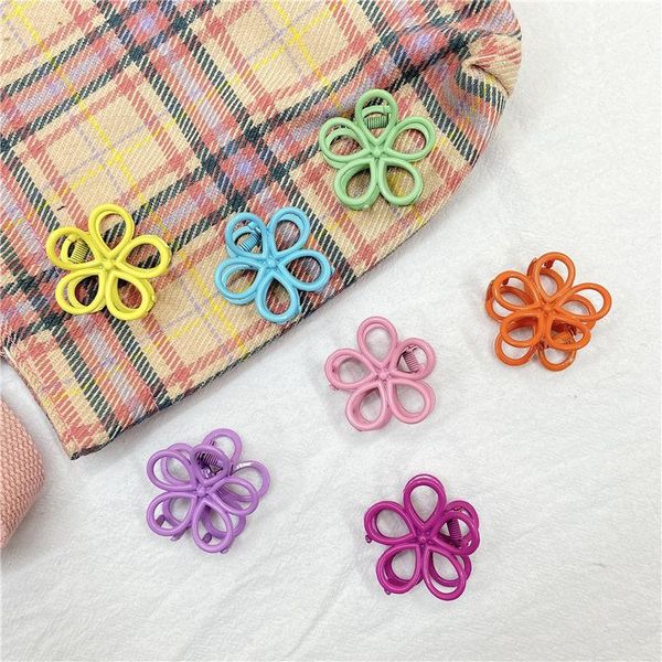 hair accessories candy color flower metal catch clip sweet girl heart small back of head, Slivery;white
hair accessories candy color flower metal catch clip sweet girl heart small back of head, Slivery;white