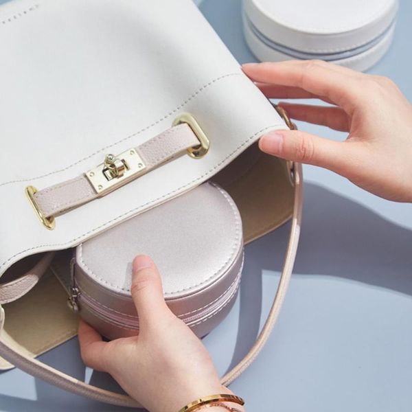 jewelry pouches, bags protable travel leather mini round bracelet box brooch storage case earrings necklace organizer display, Pink;blue
jewelry pouches, bags protable travel leather mini round bracelet box brooch storage case earrings necklace organizer display, Pink;blue