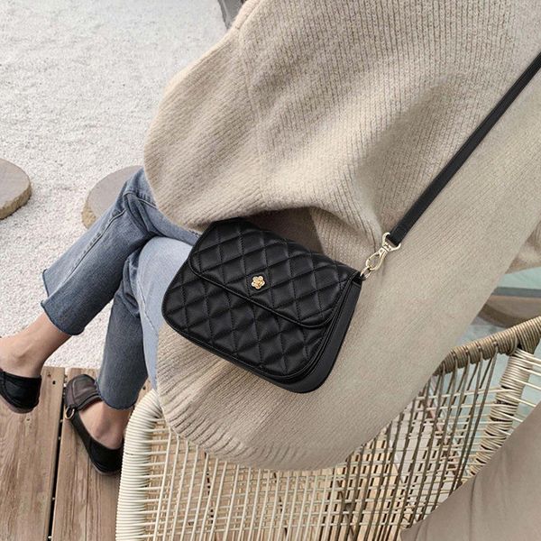 2021 new leather women's high-grade messenger cowhide fashion versatile shoulder bag
2021 new leather women's high-grade messenger cowhide fashion versatile shoulder bag