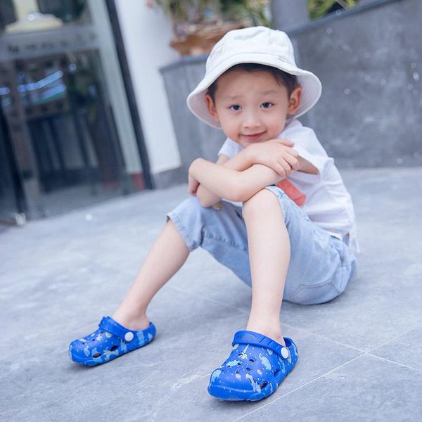 children's slippers boys' cave shoes girls' antiskid baotou half care indoor and outdoor cute baby anti collision sandals, Black;red
children's slippers boys' cave shoes girls' antiskid baotou half care indoor and outdoor cute baby anti collision sandals, Black;red