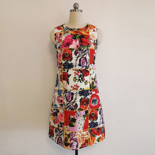 female runway fashion in summer elegant with no floral sleeves printing beads holiday dress tank, Black;gray
female runway fashion in summer elegant with no floral sleeves printing beads holiday dress tank, Black;gray