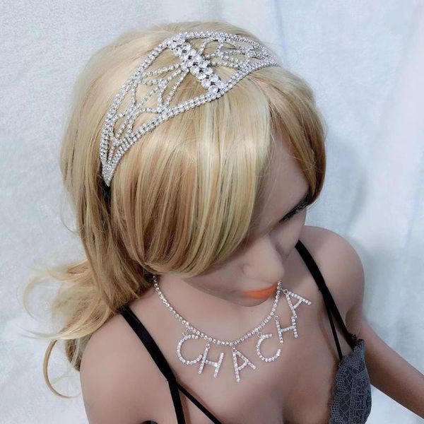 hair clips & barrettes 2021 european and american fashion shining rhinestone crystal hairband headband delicate sweet bridal elastic chain, Golden;silver
hair clips & barrettes 2021 european and american fashion shining rhinestone crystal hairband headband delicate sweet bridal elastic chain, Golden;silver
