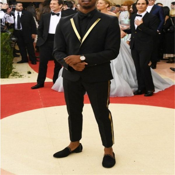 men's suits & blazers gold decorated lapel 2021 cool black male suits groom tuxedo wedding party dinner blazer design (jacket + pants t, White;black
men's suits & blazers gold decorated lapel 2021 cool black male suits groom tuxedo wedding party dinner blazer design (jacket + pants t, White;black