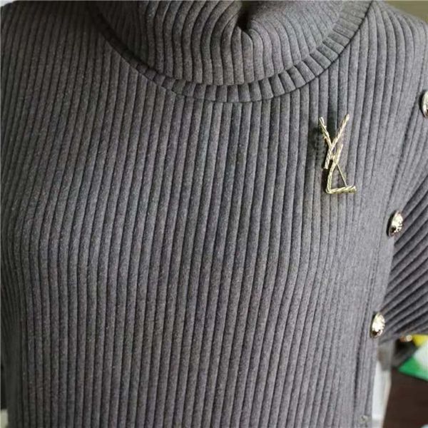 electroplated brooch for men and women personality versatile gold silver western-neck sweater luxury dress accessories, Gray
electroplated brooch for men and women personality versatile gold silver western-neck sweater luxury dress accessories, Gray