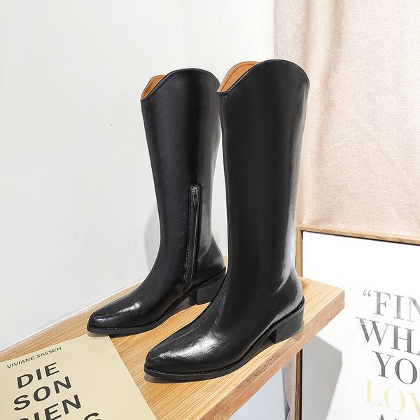2021 autumn and winter long female pointed sleeve thick heel wtern cowboy boots net red high boots, Black
2021 autumn and winter long female pointed sleeve thick heel wtern cowboy boots net red high boots, Black