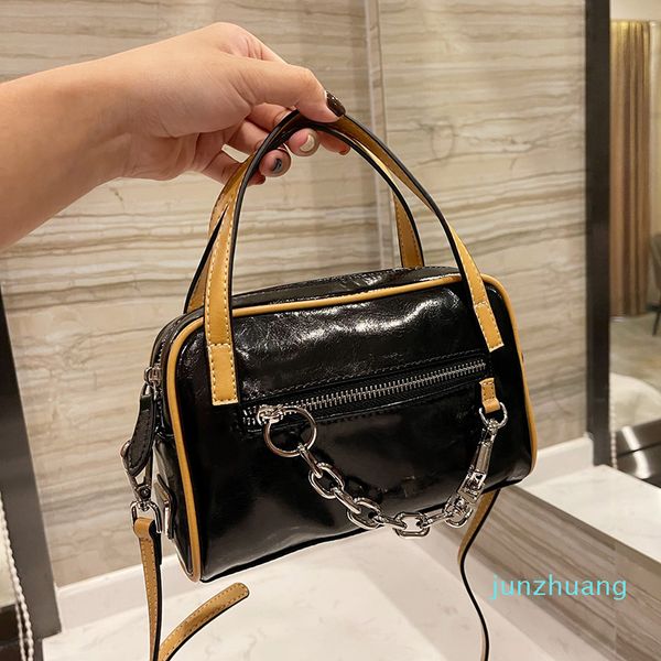 designer- fashion womens handle totes underarm bag crossbody shoulder chains oil wax leather mini flap lady handbags
designer- fashion womens handle totes underarm bag crossbody shoulder chains oil wax leather mini flap lady handbags