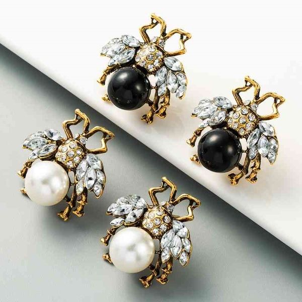bee big pearl ear stud earrings with diamond inlaid alloy joker fashion personality jewelry adorning cute romantic girl gift, Golden;silver
bee big pearl ear stud earrings with diamond inlaid alloy joker fashion personality jewelry adorning cute romantic girl gift, Golden;silver