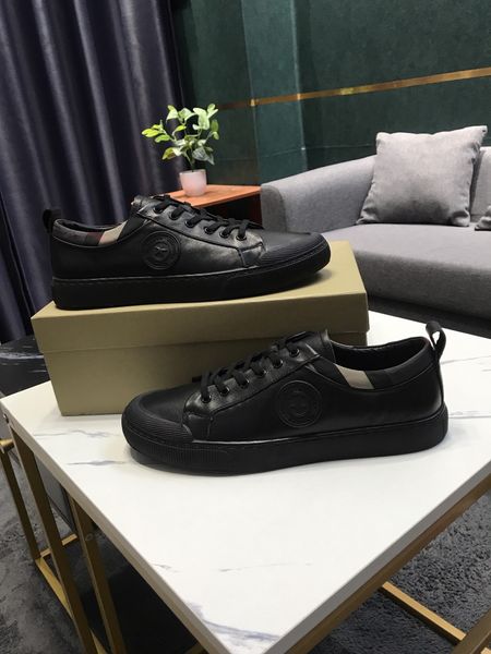 2021 designer boots pyramid shape rivet white graffiti shoes for men and women casual luxury shoe flats sneaker big size many style 1110, Black
2021 designer boots pyramid shape rivet white graffiti shoes for men and women casual luxury shoe flats sneaker big size many style 1110, Black