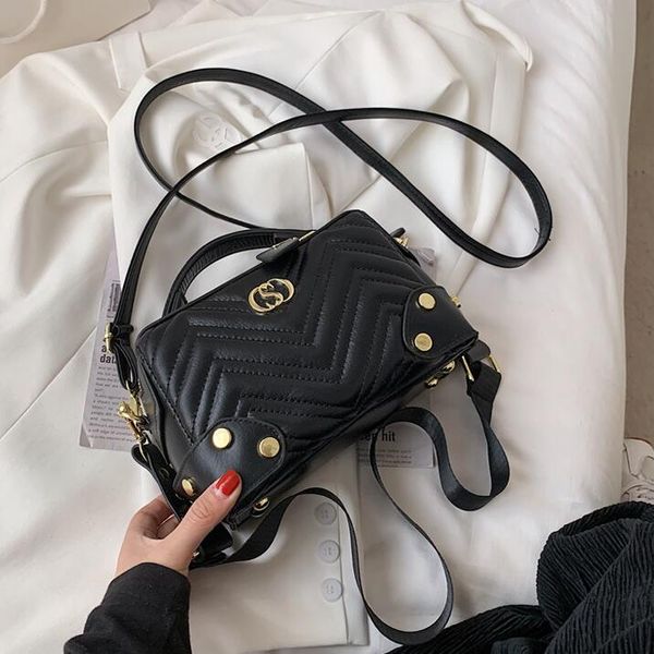 wholesale women bag elegant atmospheric stripe handbag double zipper fashion boston bags solid color joker black plaid womens handbags
wholesale women bag elegant atmospheric stripe handbag double zipper fashion boston bags solid color joker black plaid womens handbags