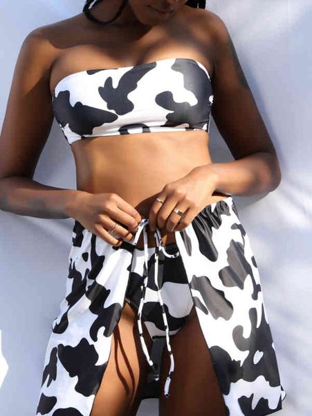 pattern 2021 cow bra three piece split swimsuit tight backless bikini women, White;black
pattern 2021 cow bra three piece split swimsuit tight backless bikini women, White;black