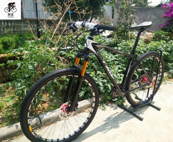 kalosse tires bike hydraulic brakes mountain air front fork 29*19 inch 24/27/30speed bicycle bikes
kalosse tires bike hydraulic brakes mountain air front fork 29*19 inch 24/27/30speed bicycle bikes