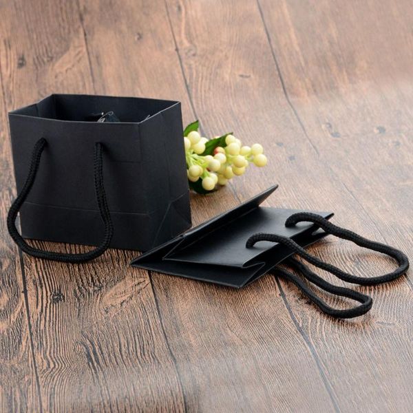 5pcs black simple gift bag kraft paper candy box with handle wedding easter birthday party packaging wrap
5pcs black simple gift bag kraft paper candy box with handle wedding easter birthday party packaging wrap