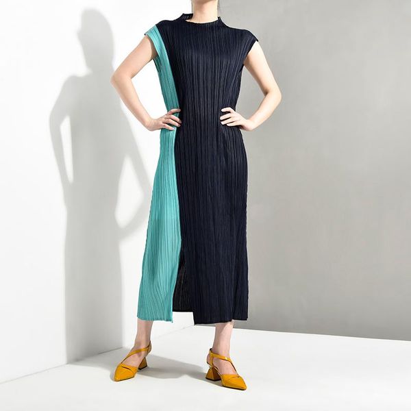fashion tide autumn temperament women loose plus casual strips fold color matching sleeveless long dress tc227 dresses, Black;gray
fashion tide autumn temperament women loose plus casual strips fold color matching sleeveless long dress tc227 dresses, Black;gray