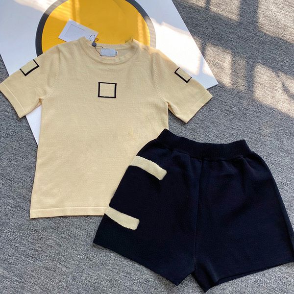 luxury design summer fashion xiaoxiangfeng letter knitted round neck short sleeve pants suit women's leisure two piece set, White
luxury design summer fashion xiaoxiangfeng letter knitted round neck short sleeve pants suit women's leisure two piece set, White