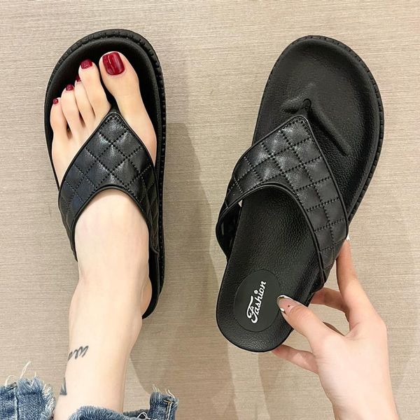 slippers the 2021 indoor flip-flops for women are summer fashion shoes, Black