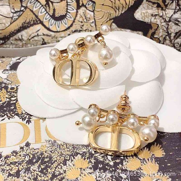 75% off outlet online family new earrings letter size pearl women's net red same earrings 925 silver needle, Golden
75% off outlet online family new earrings letter size pearl women's net red same earrings 925 silver needle, Golden