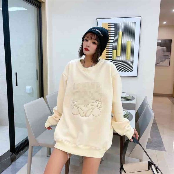 new low luojia chest embroidery plush sweater stereo couple round neck pullover sweater oversize, Black
new low luojia chest embroidery plush sweater stereo couple round neck pullover sweater oversize, Black