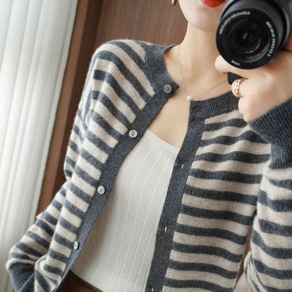 women's sweaters listed cashmere cardigan korean female sweater around neck 100% wool spring and autumn all-match jacket 7px1, White;black
women's sweaters listed cashmere cardigan korean female sweater around neck 100% wool spring and autumn all-match jacket 7px1, White;black