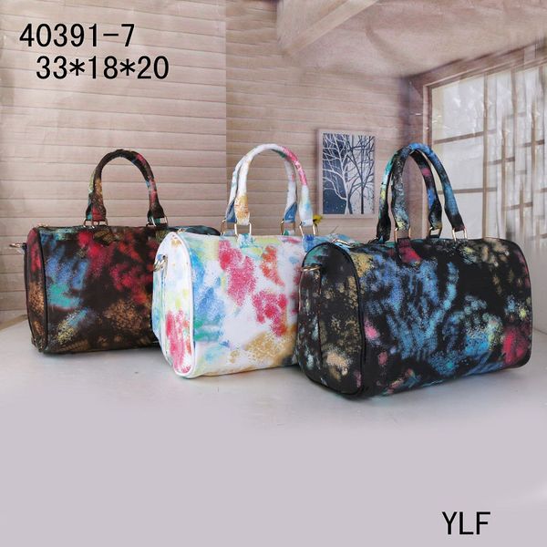 christmas brand men day packs letter splash women's travel bag ink printing black red white 33*18*20cm
christmas brand men day packs letter splash women's travel bag ink printing black red white 33*18*20cm