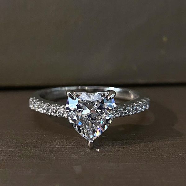 cluster rings 925 sterling silver sparkling high carbon + heart zircon wedding for women engagement party ring bague anel, Golden;silver
cluster rings 925 sterling silver sparkling high carbon + heart zircon wedding for women engagement party ring bague anel, Golden;silver