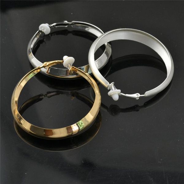 clip-on & screw back clip on the ear earrings without piercing for women no hole fashion jewelry big circle gold silver ring youth ladies ea
clip-on & screw back clip on the ear earrings without piercing for women no hole fashion jewelry big circle gold silver ring youth ladies ea