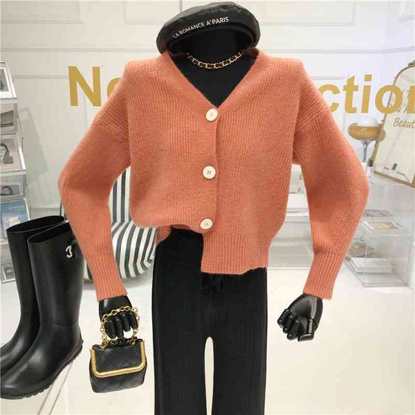 coat decorate in v mesh cardigan niche design autumn/winter lazy style wear a sleeve sweater over the top, Tan;black
coat decorate in v mesh cardigan niche design autumn/winter lazy style wear a sleeve sweater over the top, Tan;black