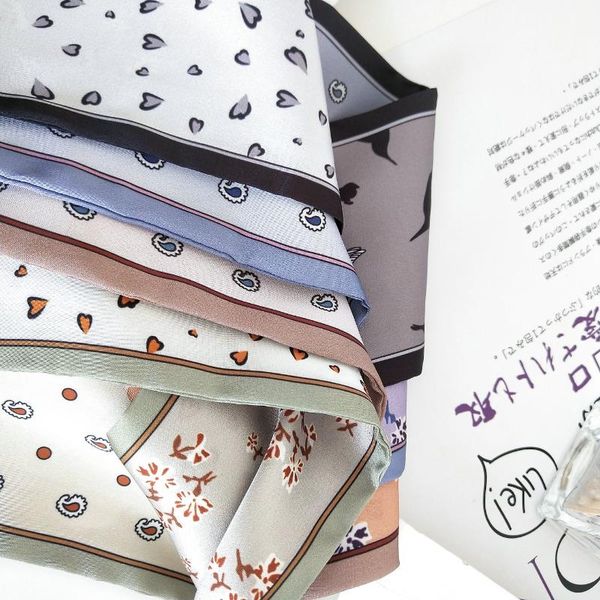 scarves 2021 spring summer thin narrow skinny scarf multi-functional fashion ladies small headscarf for bag handle, Blue;gray
scarves 2021 spring summer thin narrow skinny scarf multi-functional fashion ladies small headscarf for bag handle, Blue;gray