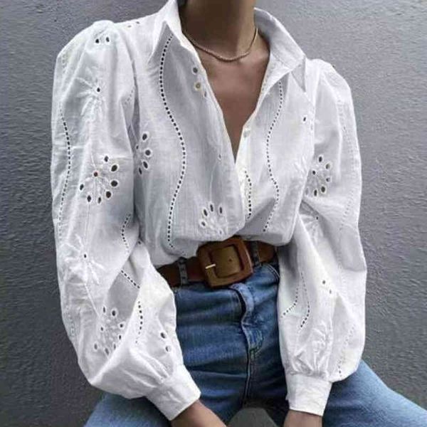 women's knits & tees loose long sleeve t-shirt with pearl buckle and v-neck, women, v-shaped lace embroidery, sweet autumn design, White
women's knits & tees loose long sleeve t-shirt with pearl buckle and v-neck, women, v-shaped lace embroidery, sweet autumn design, White