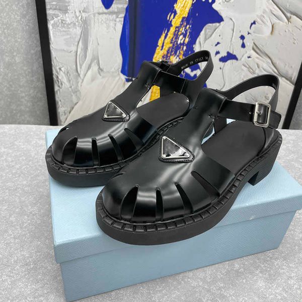 designer women sandals fashion ladys work shoes slippers classic leather casual shoes quilted platform summer beach slipper 35-40, Black
designer women sandals fashion ladys work shoes slippers classic leather casual shoes quilted platform summer beach slipper 35-40, Black