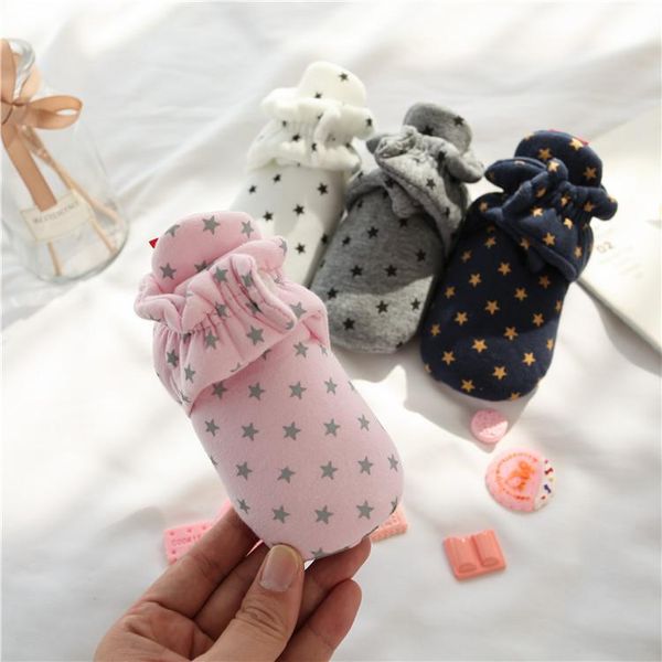 first walkers born baby socks shoes boy girl fashion toddler cotton soft anti-slip warm infant crib
first walkers born baby socks shoes boy girl fashion toddler cotton soft anti-slip warm infant crib