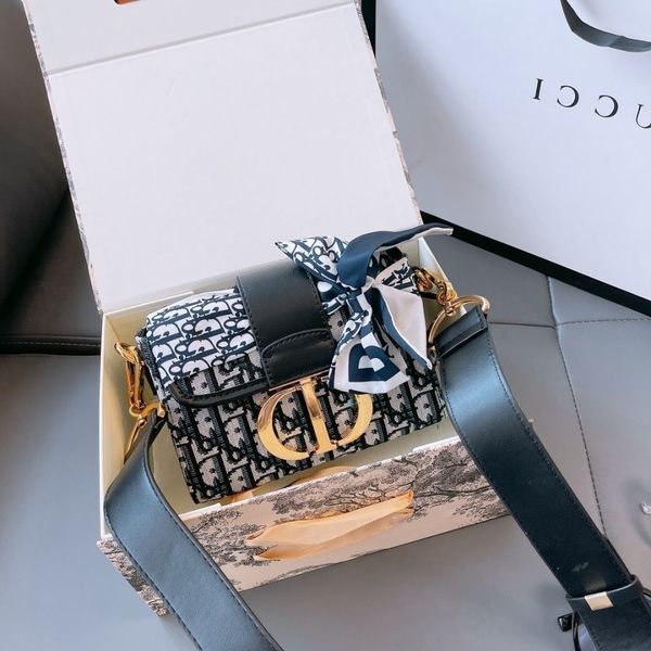 casual handbag d dice di2021 and versatile fashion one shoulder messenger bag original mini box bagnke0
casual handbag d dice di2021 and versatile fashion one shoulder messenger bag original mini box bagnke0
