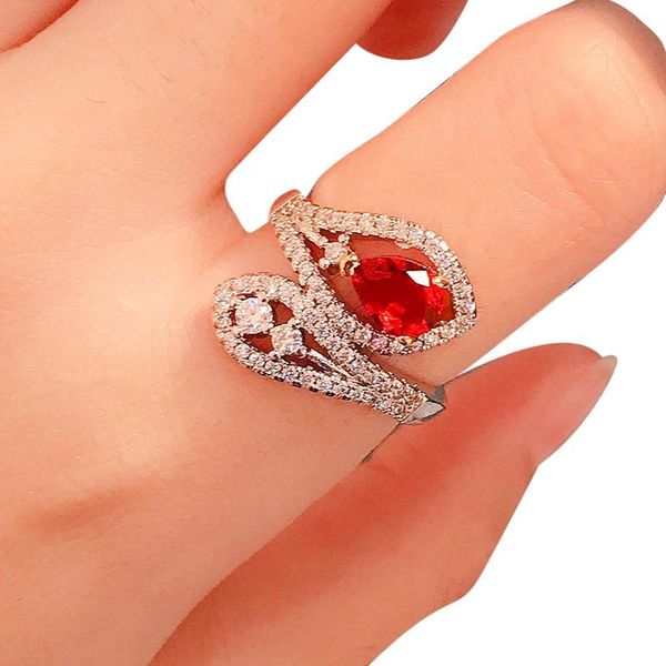 wedding rings fashion twist snake ring full pave shiny small zircon with red stone finger for women party jewelry, Slivery;golden
wedding rings fashion twist snake ring full pave shiny small zircon with red stone finger for women party jewelry, Slivery;golden