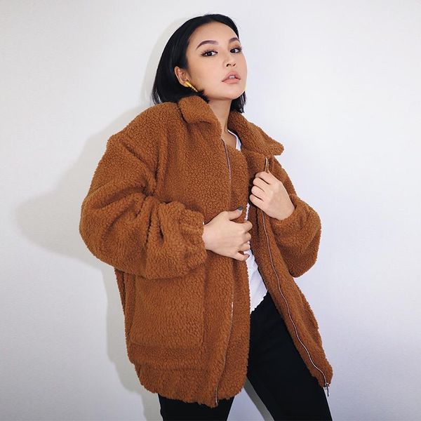 women's jackets deat autumn imitation lamb wool solid ins style temperament versatile short small woman turn-down collar casual coat, Black;brown
women's jackets deat autumn imitation lamb wool solid ins style temperament versatile short small woman turn-down collar casual coat, Black;brown