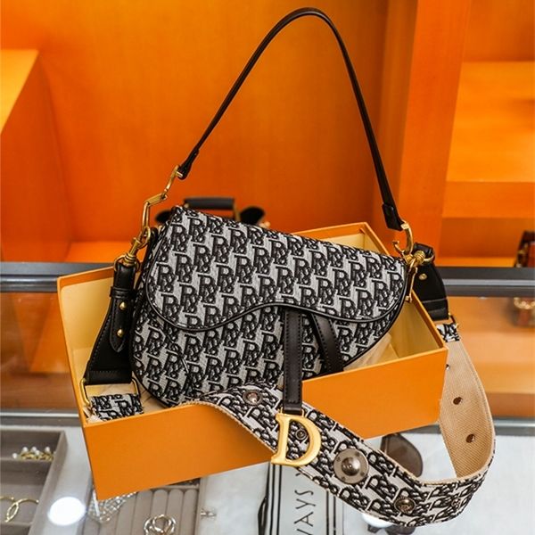 leather women's new embroidery saddle broadband one shoulder messenger handbag purse outlet
leather women's new embroidery saddle broadband one shoulder messenger handbag purse outlet