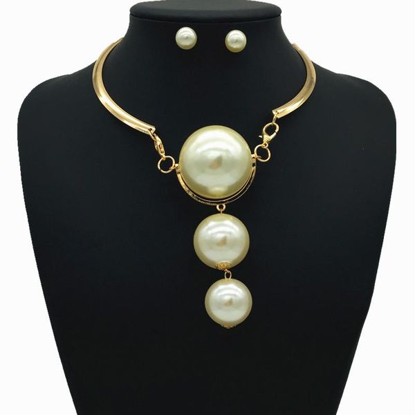 earrings & necklace european and american large pearl pendant fashion exaggerated jewelry, Silver
earrings & necklace european and american large pearl pendant fashion exaggerated jewelry, Silver