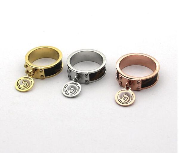 2021 extravagant real leather love ring gold silver rose colors stainless steel couple lovers rings fashion design women jewelry wholesale
2021 extravagant real leather love ring gold silver rose colors stainless steel couple lovers rings fashion design women jewelry wholesale