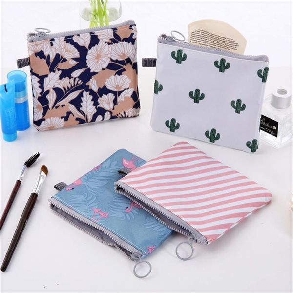 1pc sanitary towel napkin pad cosmetic bags tampon purse holder case organizer pouch girls feminine hygiene portable mini
1pc sanitary towel napkin pad cosmetic bags tampon purse holder case organizer pouch girls feminine hygiene portable mini