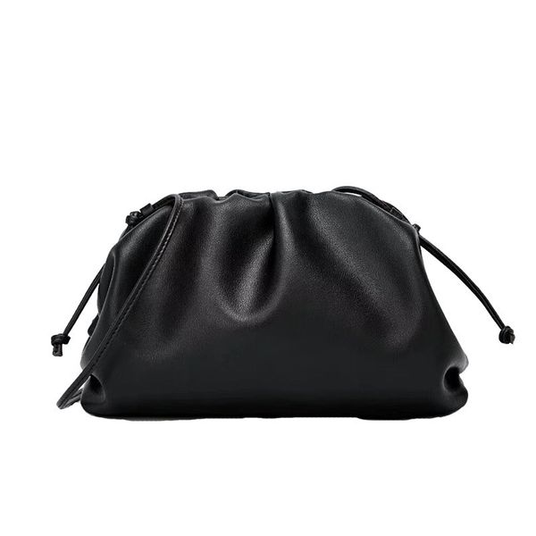 wholesale 2021 song hye same cloud armpit women's single shoulder messenger dumpling hand bag wan woven crossbody bag
wholesale 2021 song hye same cloud armpit women's single shoulder messenger dumpling hand bag wan woven crossbody bag