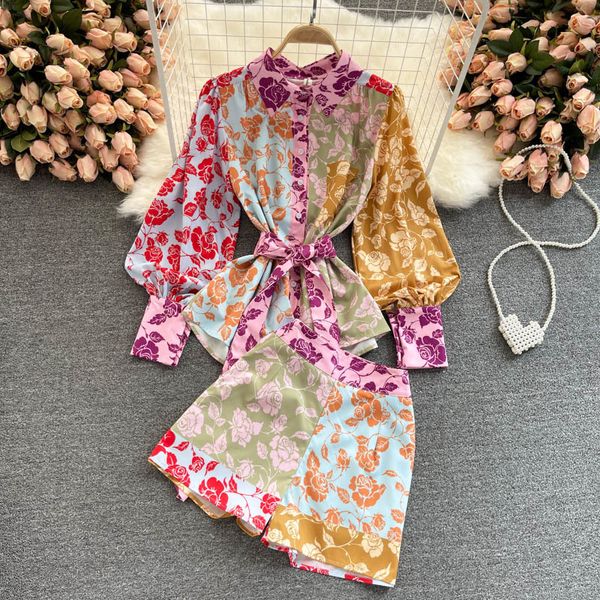 spring summer fashion women's shorts set long-sleeved shirt color matching printed high-waist ladies elegant 2 piece sets 210514, White
spring summer fashion women's shorts set long-sleeved shirt color matching printed high-waist ladies elegant 2 piece sets 210514, White