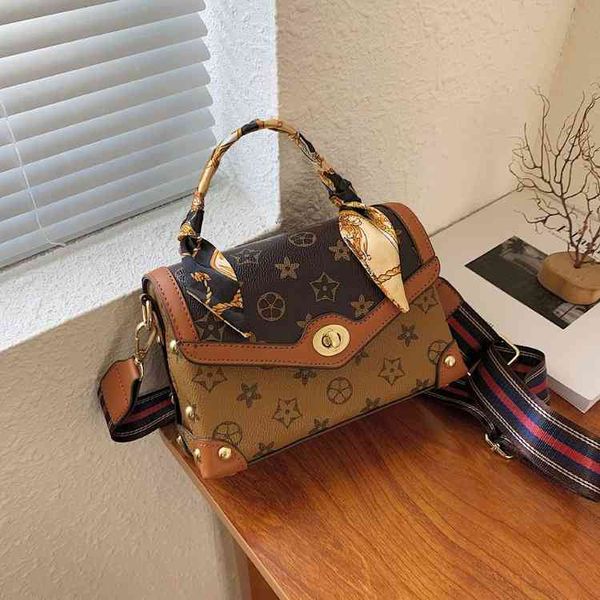 bags handbags wallets 2021 postman box small square hand messenger single shoulder old flower women's, Black;red
bags handbags wallets 2021 postman box small square hand messenger single shoulder old flower women's, Black;red