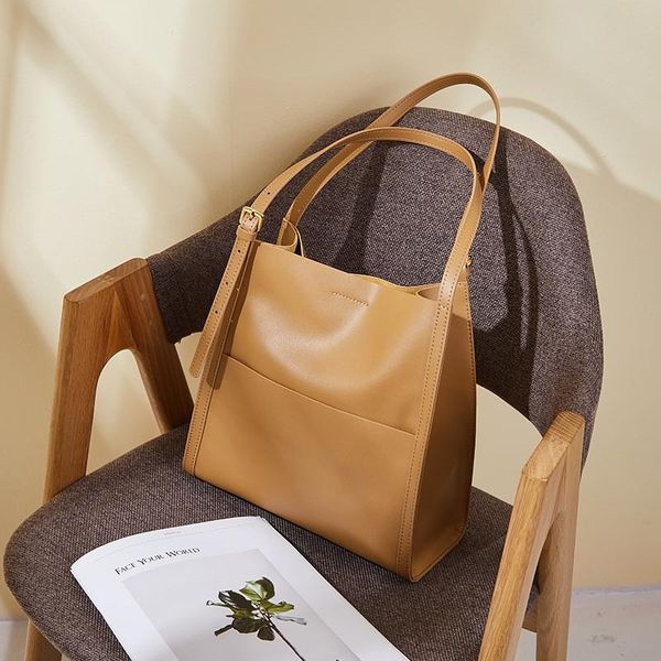 evening bags autumn and winter women's bag bucket 2021 high-capacity commuter handbag fashion solid color single shoulder
evening bags autumn and winter women's bag bucket 2021 high-capacity commuter handbag fashion solid color single shoulder