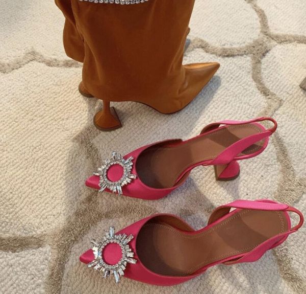 dress shoes ladies designer amina begum crystal brooch satin slingback pumps muaddi pointed toe elasticated strap 8cm high heels, Black
dress shoes ladies designer amina begum crystal brooch satin slingback pumps muaddi pointed toe elasticated strap 8cm high heels, Black