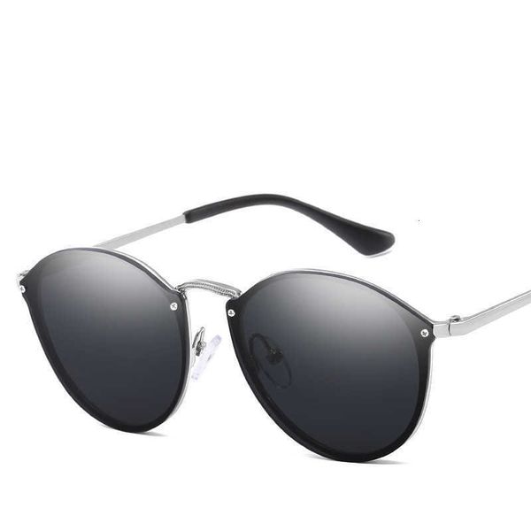 luxury designer sunglasses round women brand designer cateye retro rimless sunglass mirror sun glasses female 2021 zonnebril dames 0604, White;black
luxury designer sunglasses round women brand designer cateye retro rimless sunglass mirror sun glasses female 2021 zonnebril dames 0604, White;black
